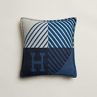 H Diagonale pillow | Hermès Saudi Arabia